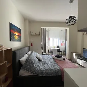 Apartamento Lovely One Bedroom In, Tirana