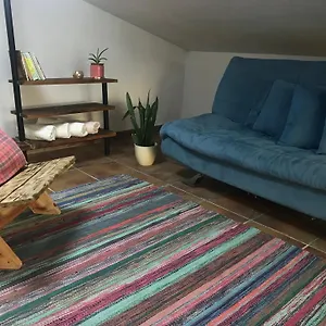 Apartamento Cozy Big With Balcony, Tirana